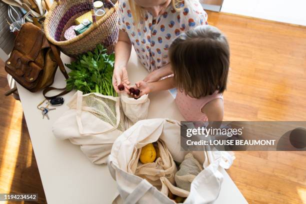 sustainable shopping in australia - plastic free stock pictures, royalty-free photos & images