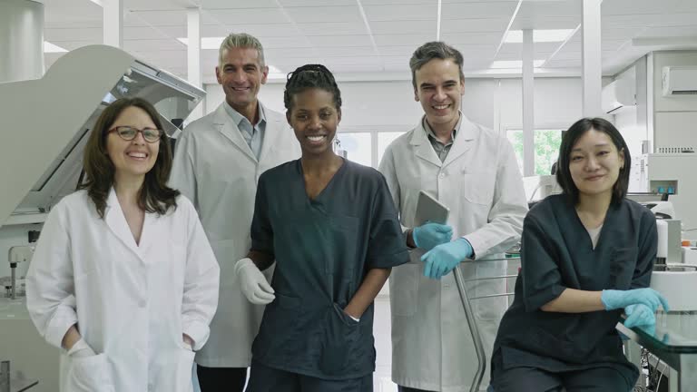 Lab Workors 3,123 Medical Lab Workers Stock Videos, Footage, & 4K Video Clips ...
