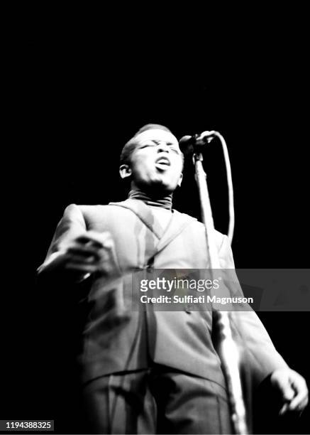 Lou Rawls, an award winning R&B-soul vocalist, was performed on the opening night at The Monterey International Pop Festival.