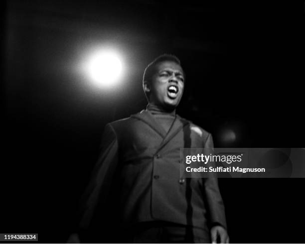 Lou Rawls, an award winning R&B-soul vocalist, was performed on the opening night at The Monterey International Pop Festival.