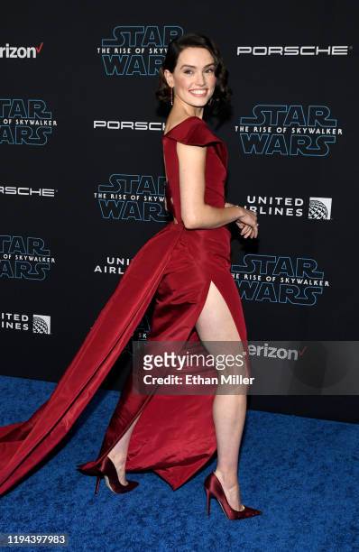 Actress Daisy Ridley attends the premiere of Disney's "Star Wars: The Rise of Skywalker" on December 16, 2019 in Hollywood, California.