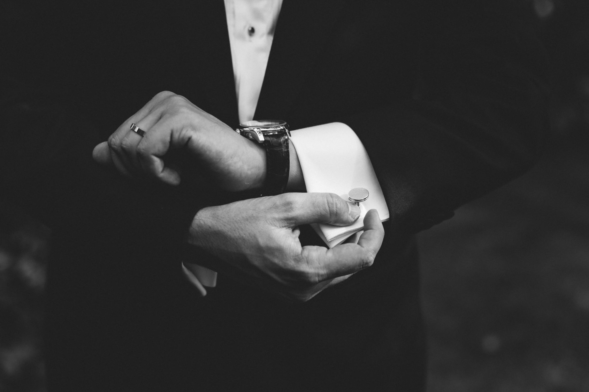 elegant wristwatch fashion