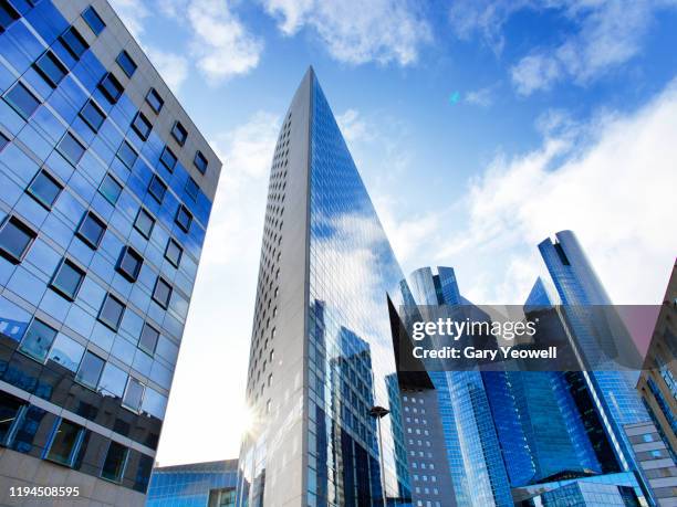 skyscrapers in la defense - torn bildbanksfoton och bilder