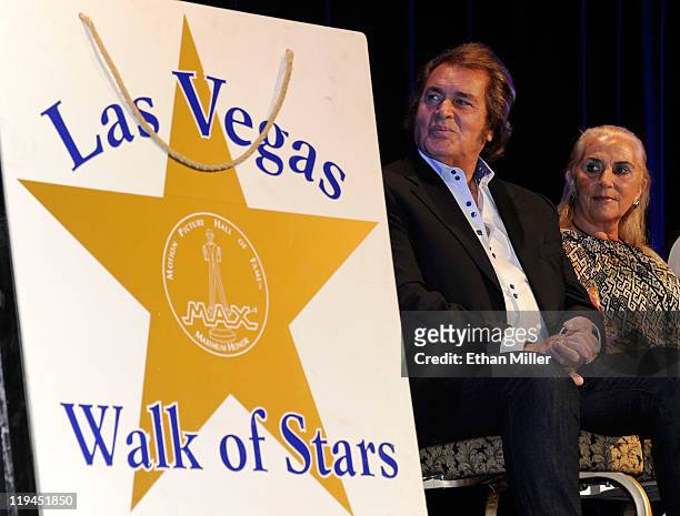 Singer Engelbert Humperdinck and his wife Patricia Dorsey appear during Humperdinck's Las Vegas Walk of Stars dedication ceremony at the Paris Las...