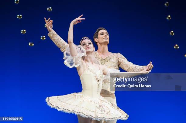 Dancers of the National Dance Company perform during the dress rehearsal of the ballet ‘El cascanueces’ by Tchaikovsky on stage at the Zarzuela...