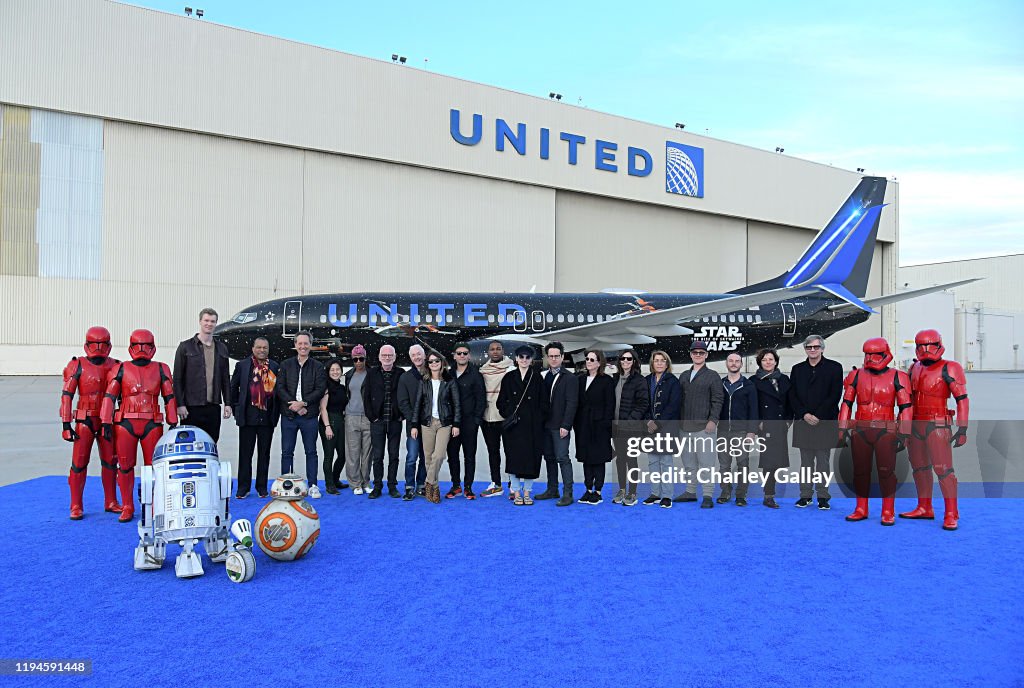 Launch of United Rise of Skywalker plane