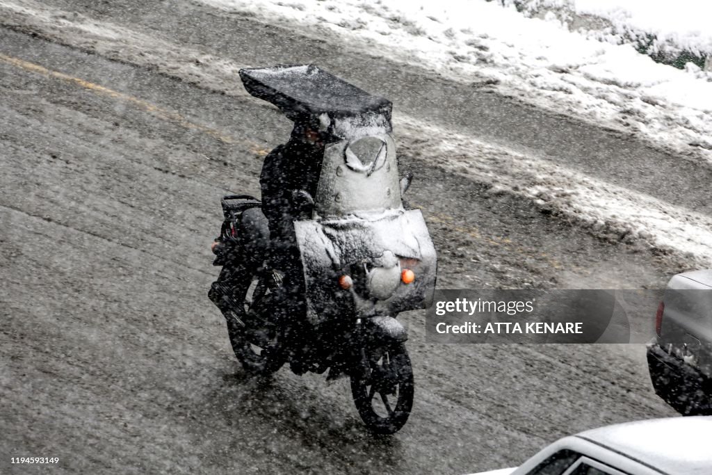 IRAN-WEATHER-SNOW