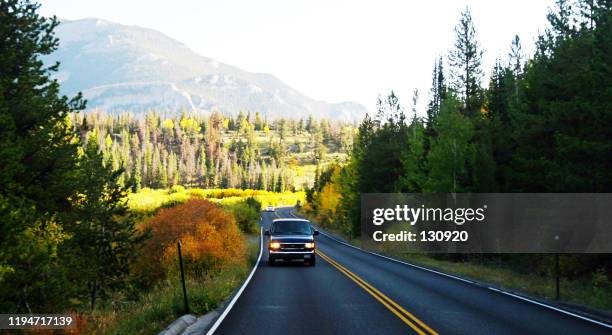 trail ridge road, rocky mountain national park - colorado - trail ridge road colorado stock-fotos und bilder