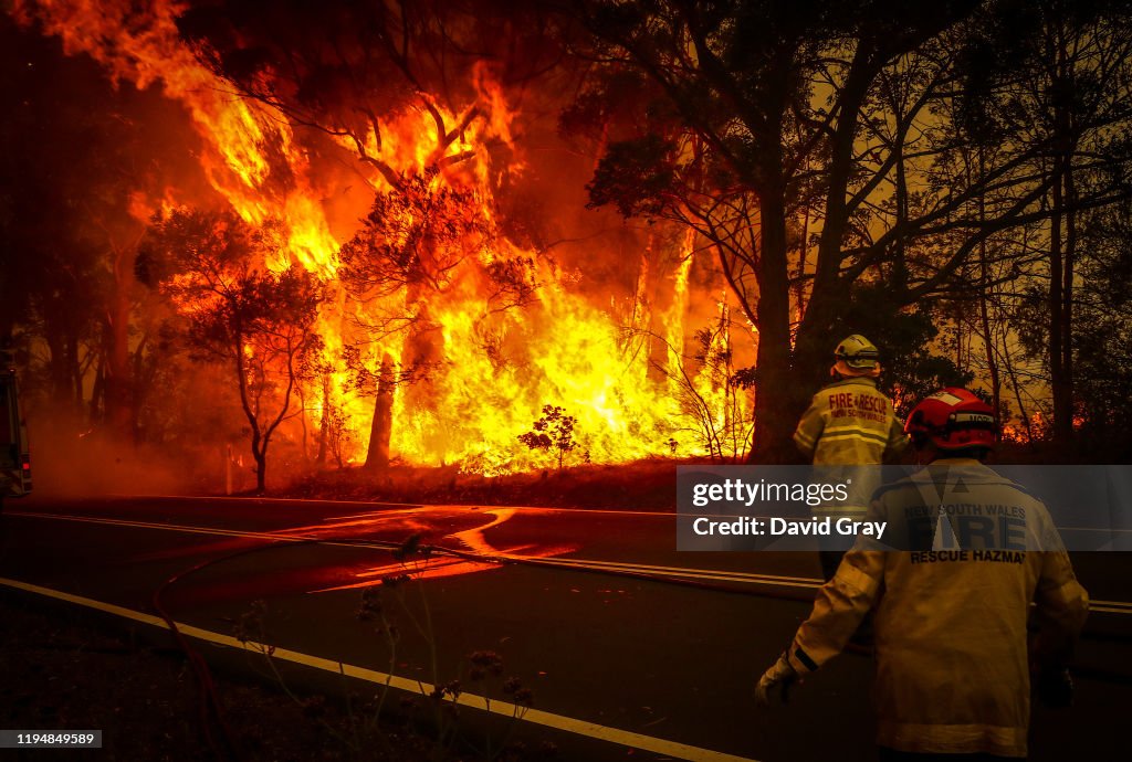 Gospers Mountain Fire At Emergency Level As Heatwave Continues