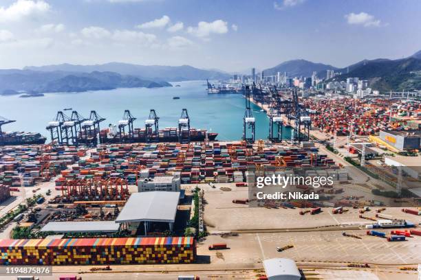 top vy över containerfartyg terminal i shenzhen, kina - provinsen guangdong bildbanksfoton och bilder