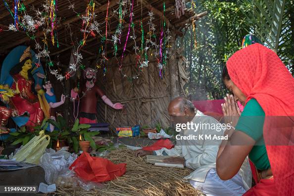 Bonbibi Image Woman prays to God as she celebrates Bonbibi festival at Sundarbans ...