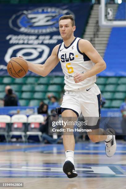 Kyle Collinsworth of the Salt Lake City Stars dribbles up court during the first quarter against the Texas Legends on January 20, 2020 at Comerica...