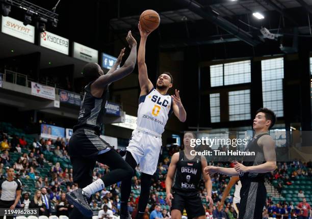 Nigel Williams-Goss of the Salt Lake City Stars shoots over Trahson Burrell of the Texas Legends during the second quarter on January 20, 2020 at...