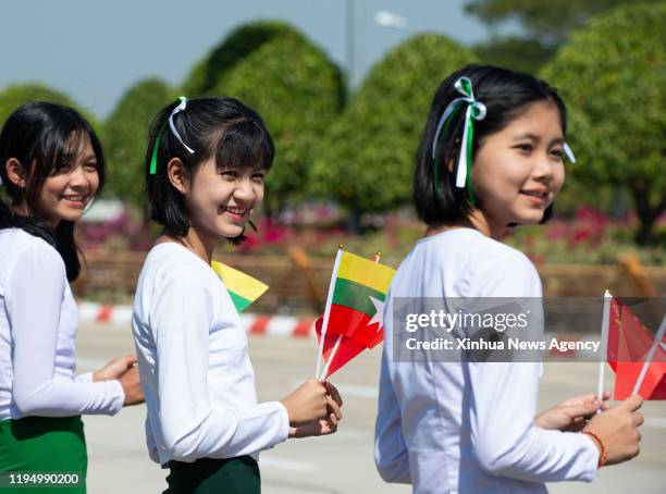 Jan. 17, 2020 -- Myanmar people welcome Chinese President Xi Jinping on the street in Nay Pyi Taw, Myanmar, Jan. 17, 2020. Chinese President Xi...