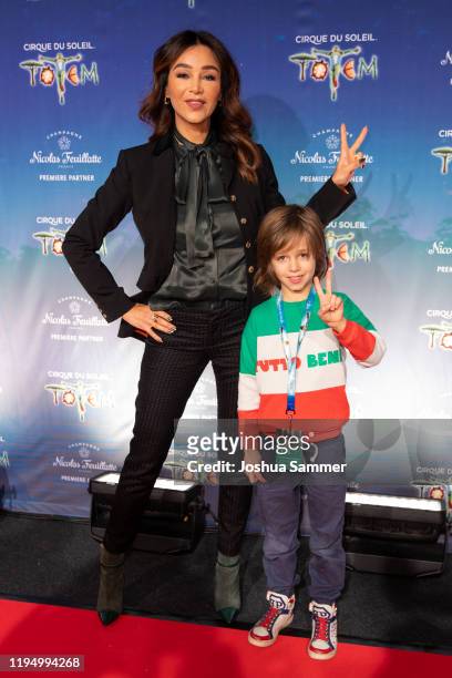 Verona Pooth and guest are seen at the premiere of the new Cirque du Soleil Show "TOTEM" on December 19, 2019 in Dusseldorf, Germany.