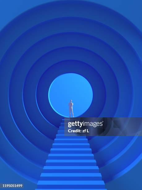 站在通道盡頭的人 - the lost echo stock pictures, royalty-free photos & images