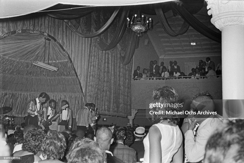 Isley Brothers Performing With Jimi Hendrix