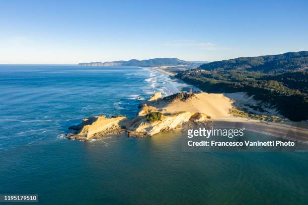 cape kiwanda state natural area, pacific city, oregon, usa. - tillamook county stock pictures, royalty-free photos & images