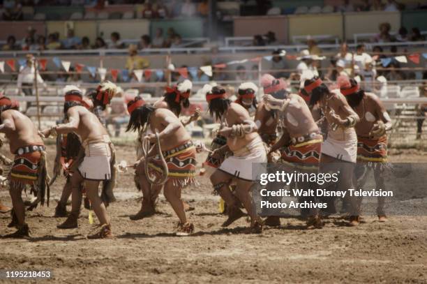 Native Rodeos Rodeo Dance Performance Photos and Premium High Res Pictures - Getty Images