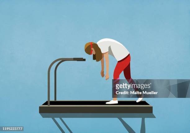 tired woman walking on treadmill - 女性ランナー点のイラスト素材／クリップアート素材／マンガ素材／アイコン素材