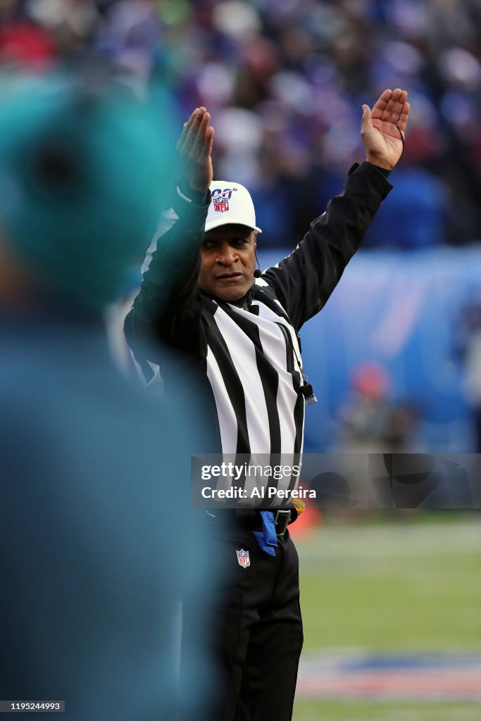 Miami Dolphins v New York Giants