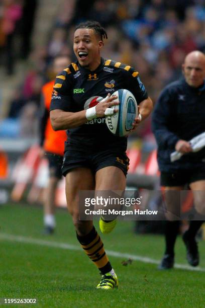 Marcus Watson of wasps in action during the Gallagher Premiership Rugby match between Wasps and Harlequins at on December 21, 2019 in Coventry,...