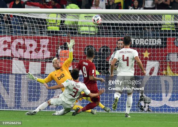 Roberto Firmino of Liverpool comes close to scoring the opening goal during the FIFA Club World Cup final match between Liverpool FC and CR Flamengo...