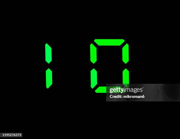 green led digital number 10 - 10 minute countdown timer stock pictures, royalty-free photos & images