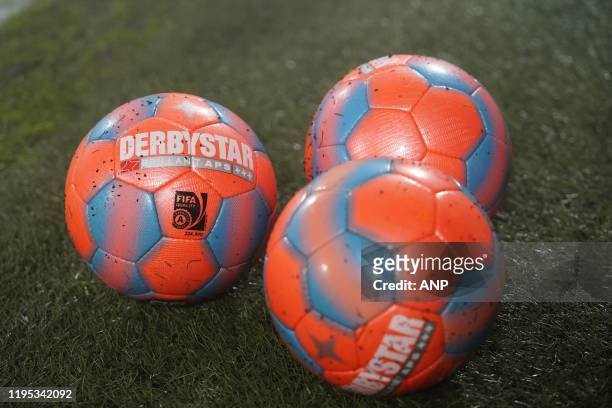 Oranje Derdystar ballen liggen klaar voor de mistwedstrijd tussen Fortuna Sittard en Feyenoord during the Dutch Toto KNVB Cup round of 16 match...