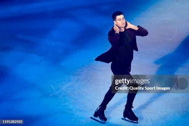 Javier Raya Javier Raya Photos and Premium High Res Pictures - Getty Images