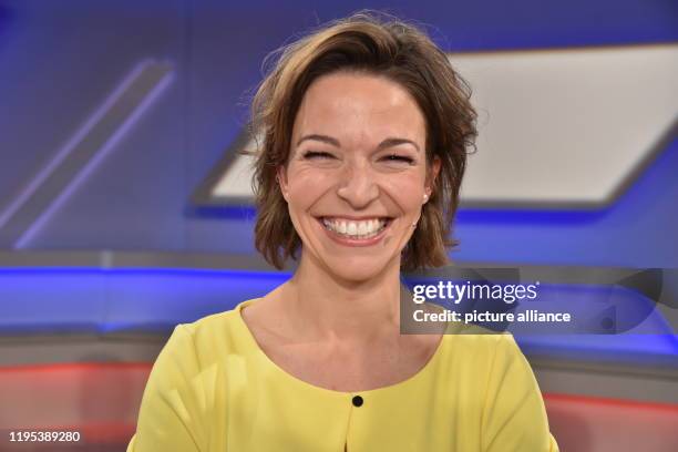 January 2020, North Rhine-Westphalia, Cologne: The presenter Anna Planken is a guest on the ARD talk show " Maischberger . The Week " Photo: Horst...