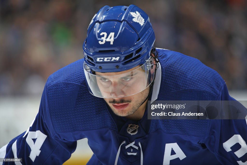 Detroit Red Wings v Toronto Maple Leafs