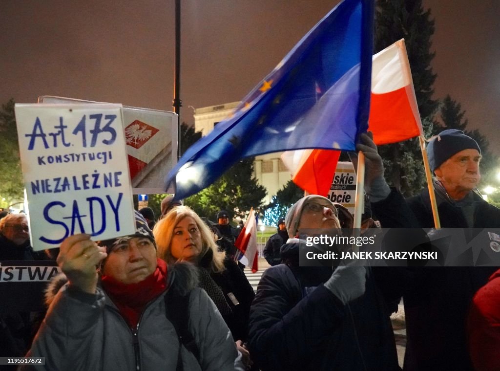 POLAND-POLITICS-EU-JUSTICE-PARLIAMENT-COURT