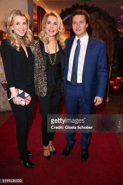 Princess Theresa of Leiningen, Princess Gabriele of Leiningen and her son Aly Muhammad Prince Aga Khan during the Schwarzenegger climate initiative...