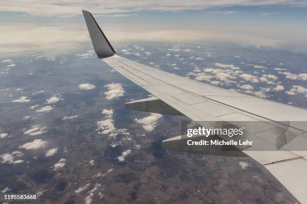 bush fire smoke as seen from plane - airplane fire stock pictures, royalty-free photos & images