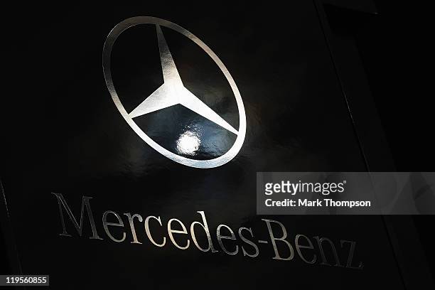 2,375 Mercedes Benz Logos Photos and Premium High Res Pictures - Getty  Images
