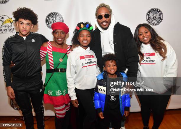 Jaiden Wilburn, Stephanie Jester, Londyn Wilburn, Future, Future Zahir Wilburn and Tia Wilburn attend Free Wishes Foundation Interactive Winter...