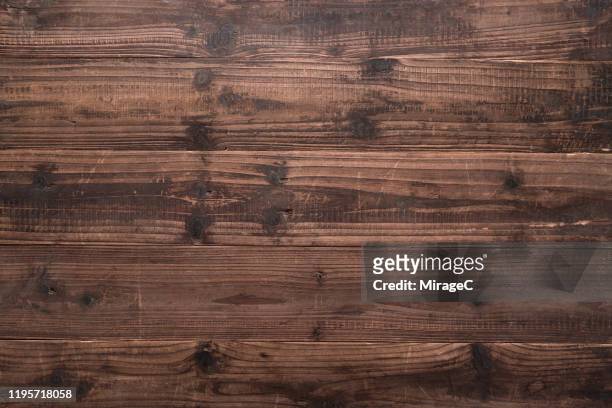 rustic brown weathered wood grain - overhead view photos et images de collection