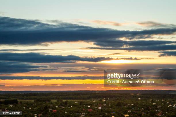 sunset sky at the city - gauteng province stock pictures, royalty-free photos & images
