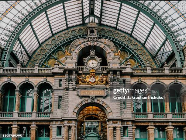 antwerp central station interior - antwerpen stock pictures, royalty-free photos & images