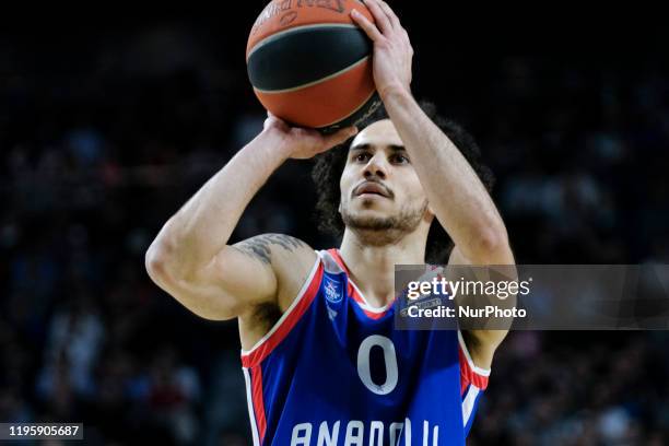 Shane Larkin of Anadolu Efes Istanbul during the 2019/2020 Turkish Airlines EuroLeague Regular Season Round 21 match between Real Madrid and Anadolu...