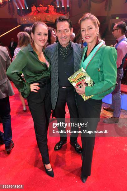 Luzie Seitz, Max Tidof and Lisa Seitz attend the premiere of the Circus Krone new winter program on December 25, 2019 in Munich, Germany.