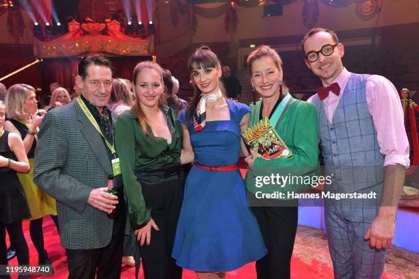 Actor Max Tidof, his daughter Luzie Seitz and Lisa Seitz pose for a photo with Lars Hölscher & Lelde during the premiere of the Circus Krone new...