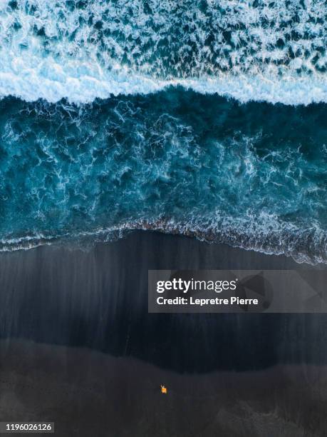 plage de la pointe du diable - saint pierre - ile de la réunion - aerial view playa stock-fotos und bilder