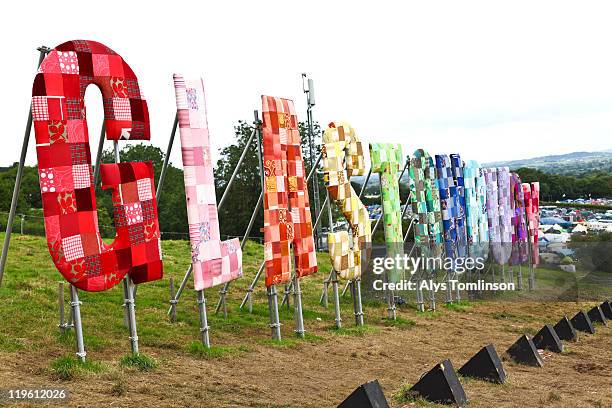 the glastonbury festival 2011 - glastonbury england stock pictures, royalty-free photos & images