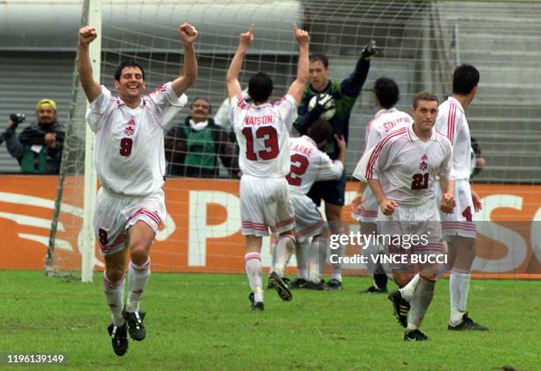 Craig Forrest 34 Canada Goalkeeper Craig Forrest Stock Photos, High-Res Pictures, and ...