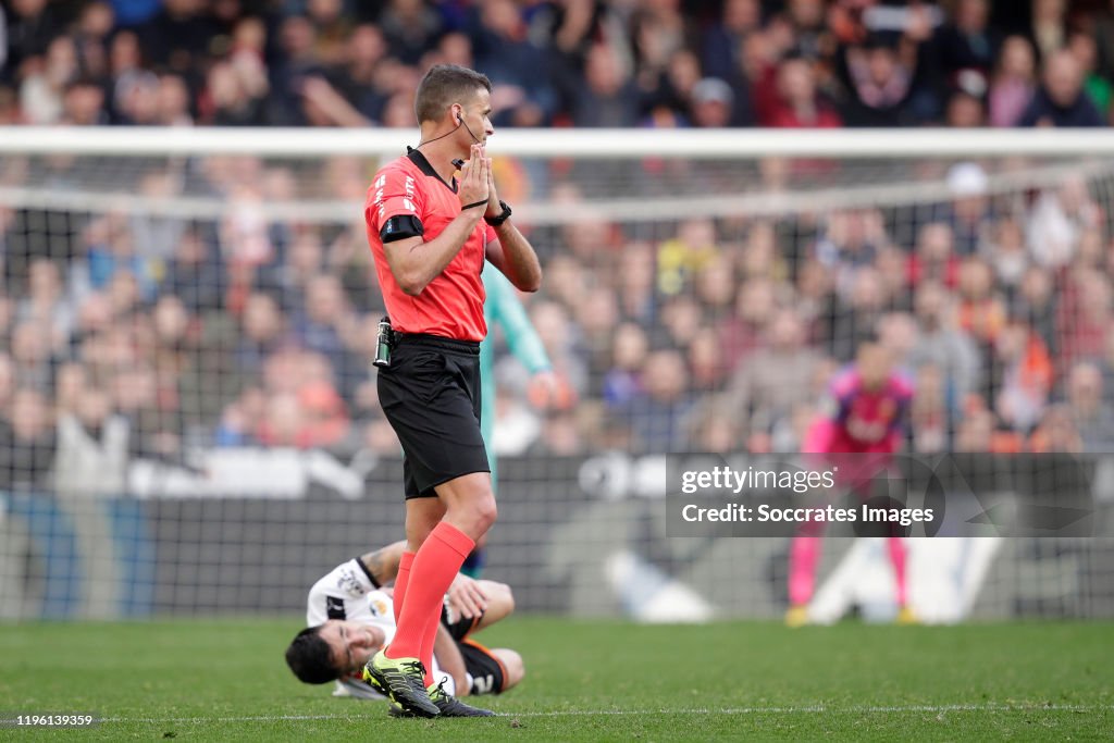 Valencia v FC Barcelona - La Liga Santander