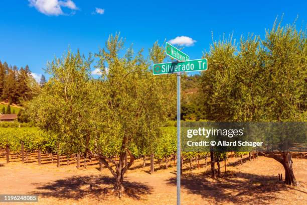 silverado trail sign in napa valley california - californië stock pictures, royalty-free photos & images