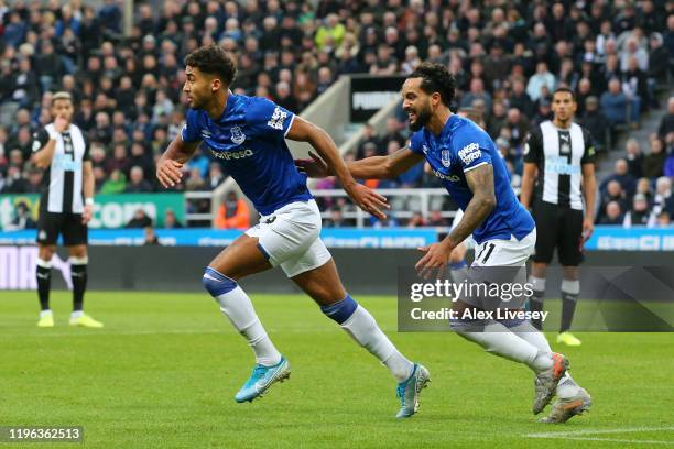 380 Theo James Walcott Photos & High Res Pictures - Getty Images