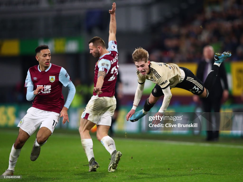 Burnley FC v Manchester United - Premier League